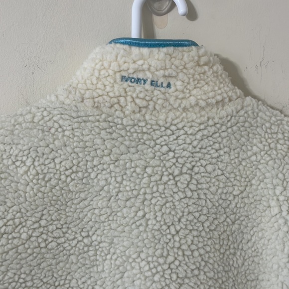 NWOT Ivory Ella Chloe White Sherpa Blue Satin Lined Full Zip Jacket Size Small - Picture 12 of 12